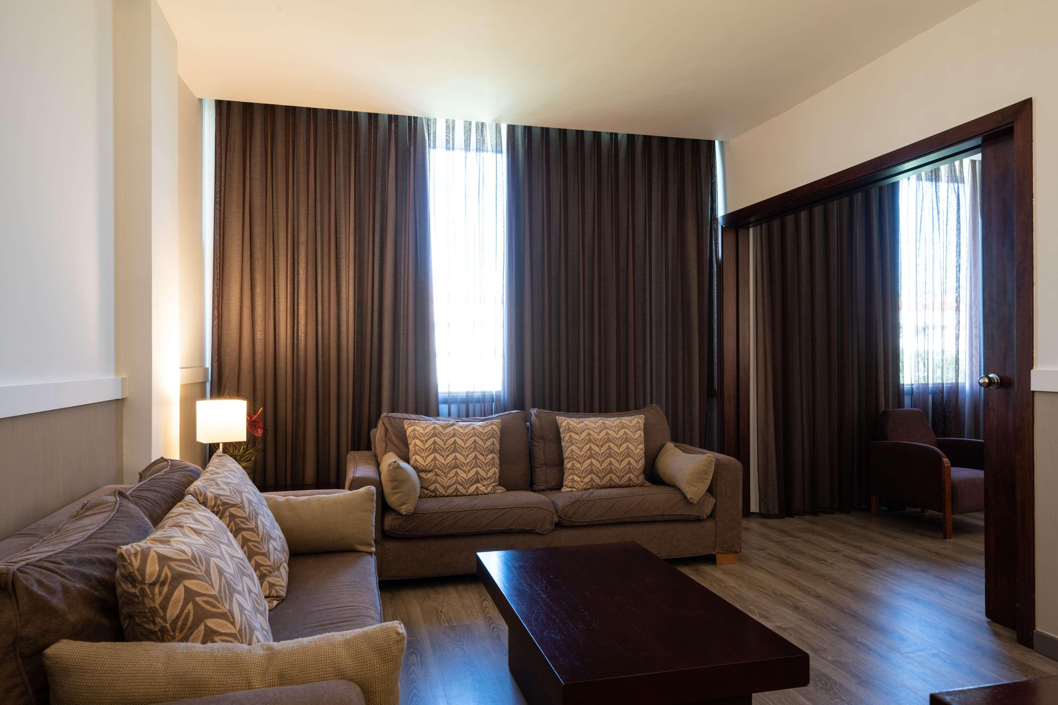 Catalonia Gran Hotel Verdi Sabadell Exterior photo