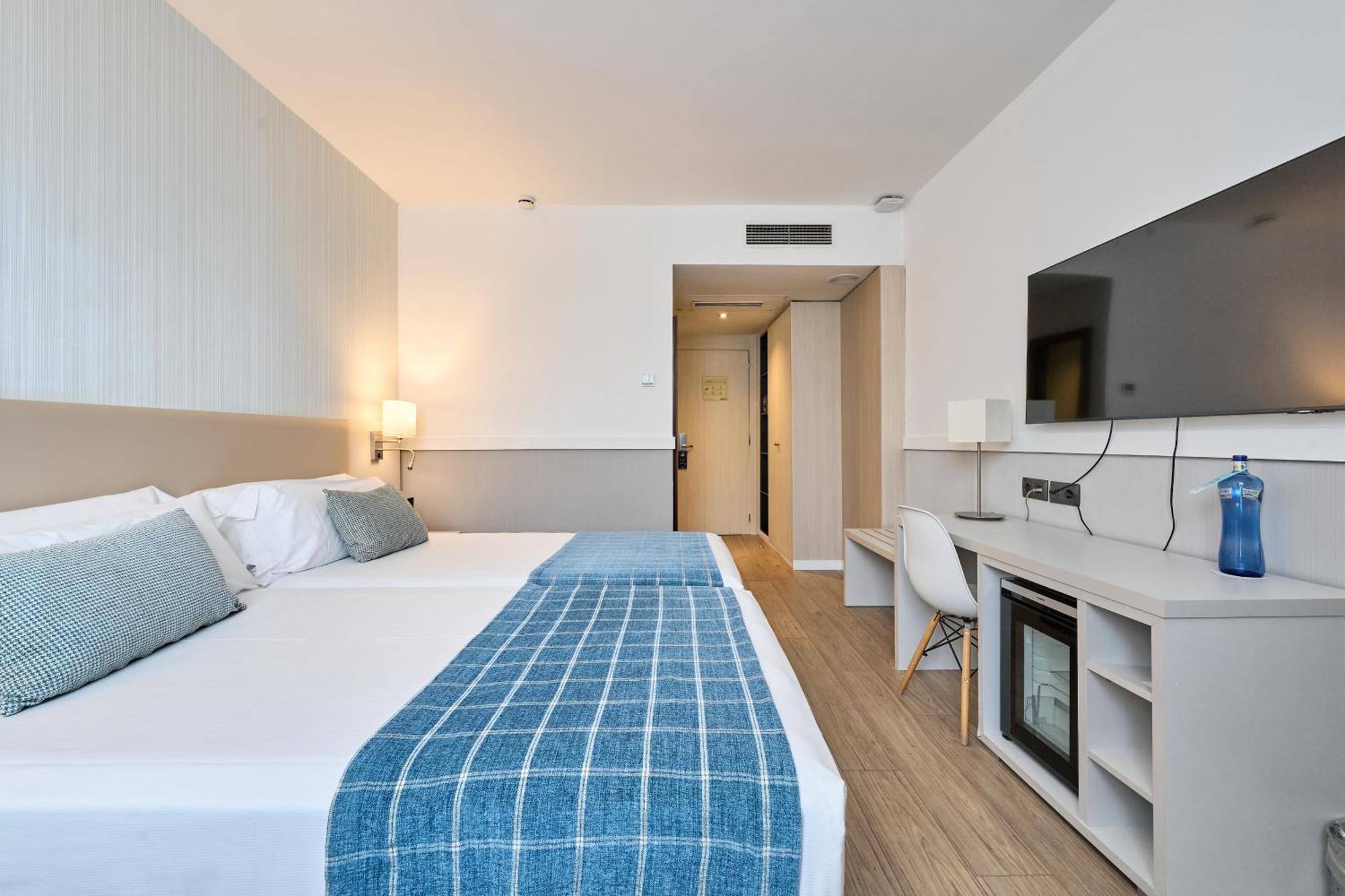 Catalonia Gran Hotel Verdi Sabadell Room photo