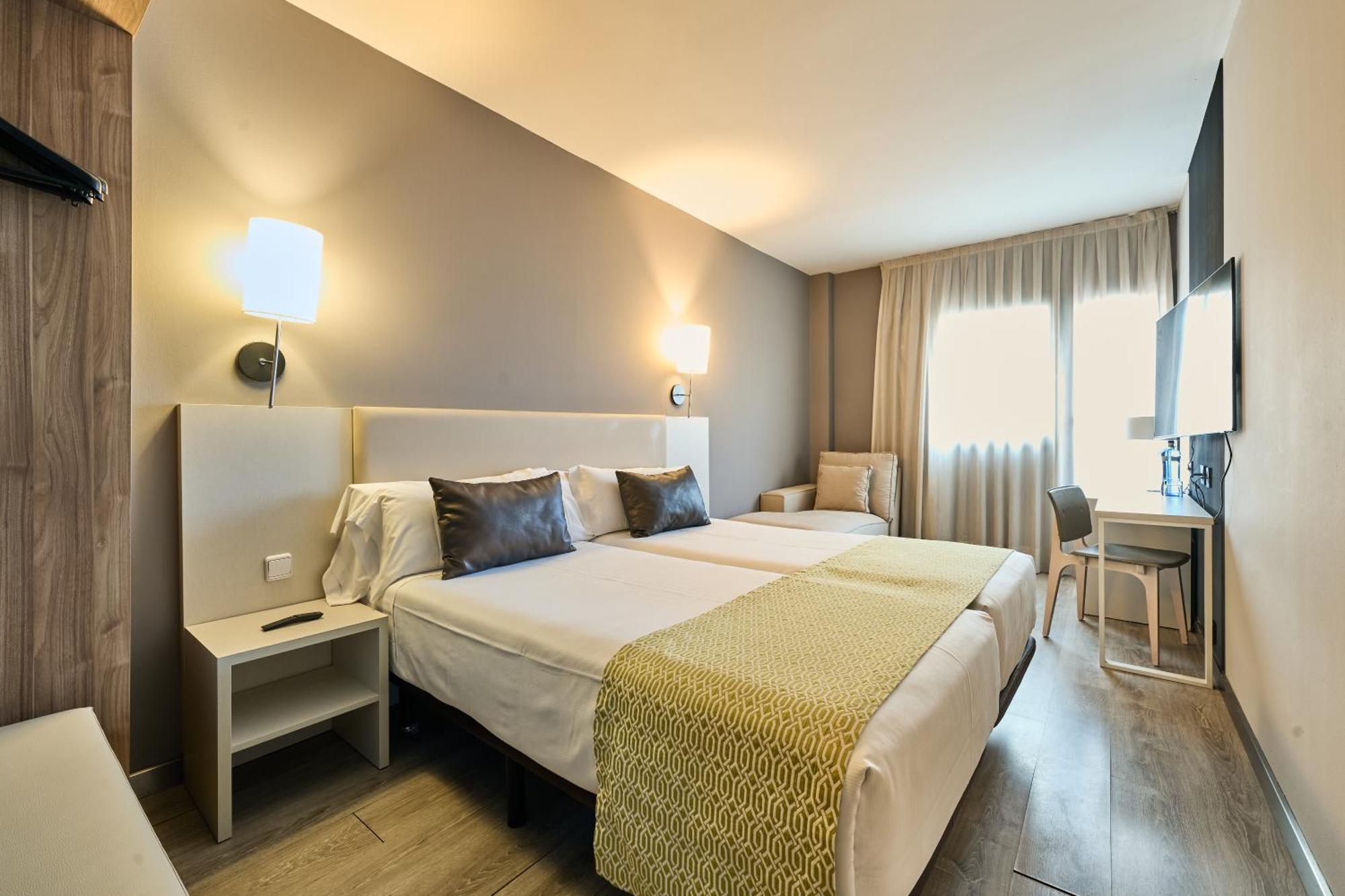 Catalonia Gran Hotel Verdi Sabadell Room photo